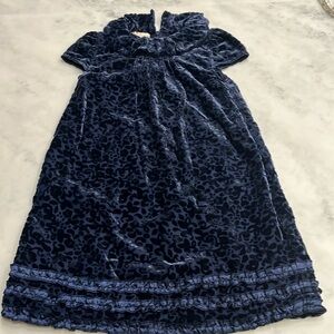 Adorable blue dress for girls.